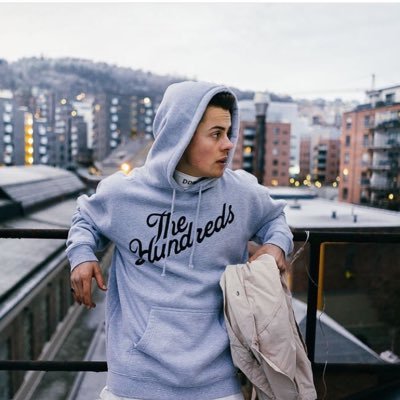 chrisxrpg's profile picture. Chris le bg qui vous donne chaud. Jasper veut me découper en rondelle pck jlui ai piqué son gars et Alvaro, mon prince est de retour