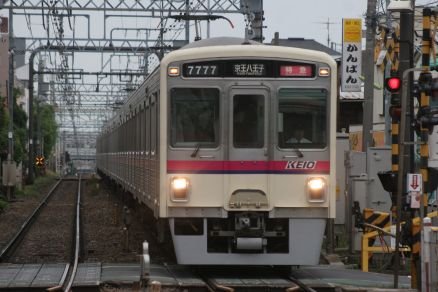 鉄道ネタ(#撮り鉄 #鉄道模型)を中心に時事ネタも織り混ぜます。