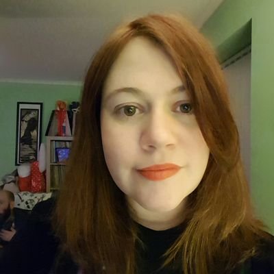 Researcher. Interested in digital communities, social responsibility, social enterprise, craft and technology. Video games, comics, and knitting.