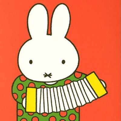 acco__acco's profile picture. 🎹Accordion 📯Horn 🏒Ice Hockey 😽Cat