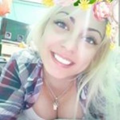 karolroci5982's profile picture. 