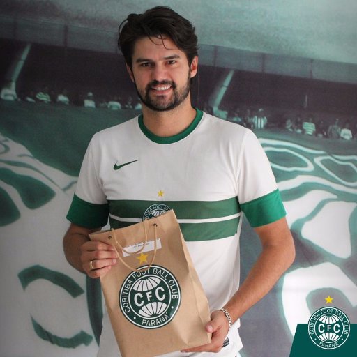 Gestor de Eventos @agenciakezi Surfista @lefins e COXA BRANCA @Coritiba Tua camisa alviverde com orgulho para sempre hei de amar!