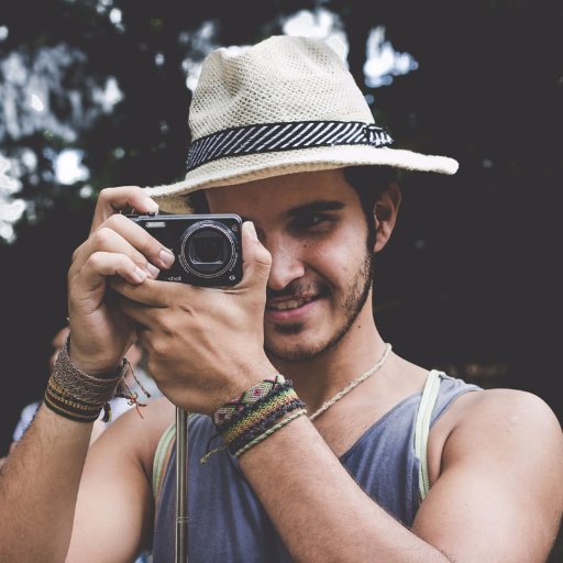 javimalch's profile picture. Colaborador de @letartspain en el equipo de contenido | Mente creativa | Me encanta hablar de #arte, #expos y #cerveza.