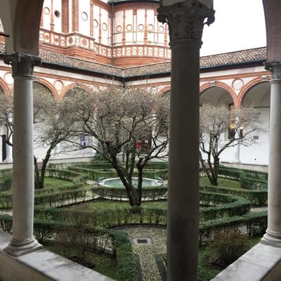 Tutto l'essenziale per vivere al meglio la città di #Milano; Il #Duomo,L'ultima Cena di #LeonardoDaVinci. Raccontaci la tua Milano usando l'hashtag #allinmilano