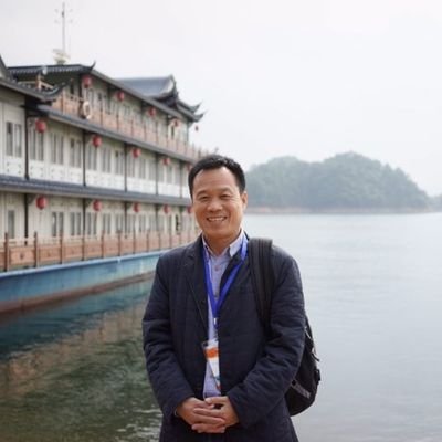 I am a sales manager of automotive parts from https://t.co/YWksEvd4EH.