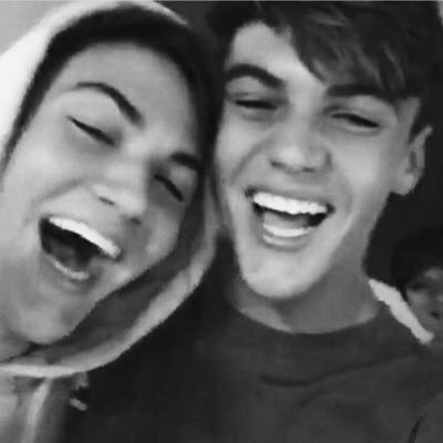 FREE FOLLOW FROM @dolansmainz! FOLLOW BACK :)