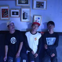 NOTBOOMB poppunk (@notboombpoppunk) 's Twitter Profile
