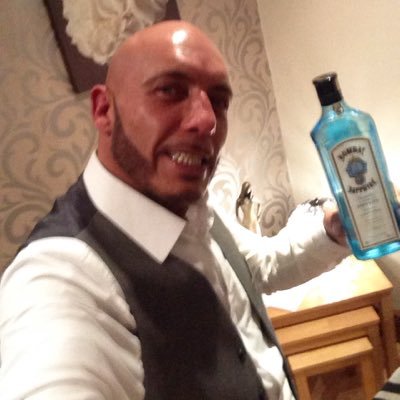 jonesyboi3's profile picture. Contracts manager. karear Recruitment & Training. 83 ducie street. Manchester. M1 2JQ 0161 850 7668 jay@karear@co.uk