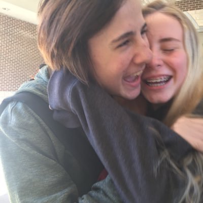 nic_the_cat's profile picture. 4-7-16❤ | 🌞 | nothing to lose but you 🍎J | blood, guts, and chocolate cake 🍭