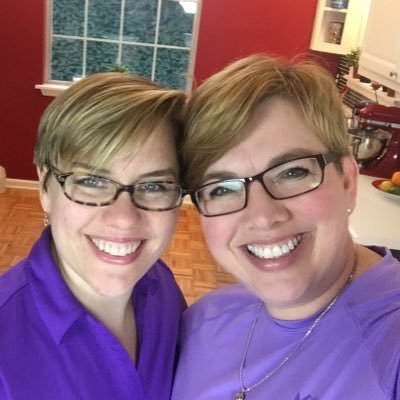 PairADocsLife's profile picture. 