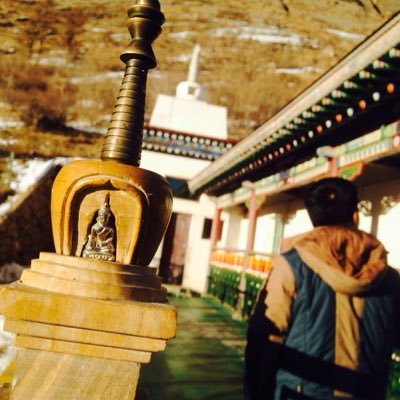 w0Kmq3FsyLMtPeL's profile picture. 