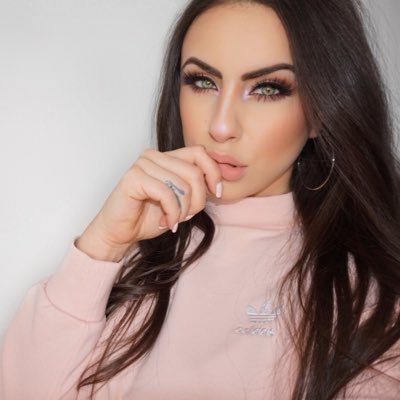 BeautyByMel11's profile picture. 