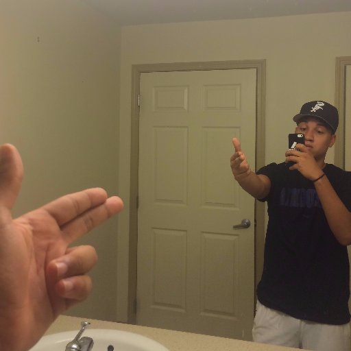 FOURTY4REBEL's profile picture. @laflamesgurl 🩶