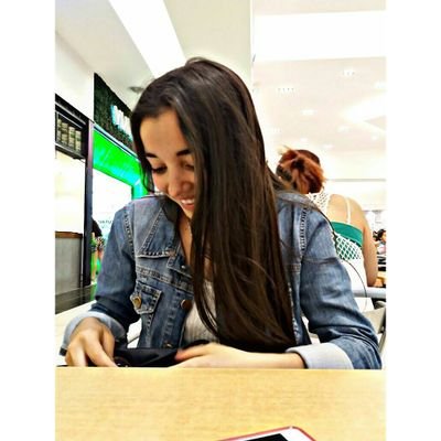 MariaLuz_L's profile picture. 