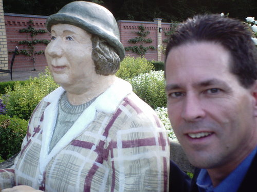 RobertWagner's profile picture. Porsche Mechanic at Harnedsville Porsche