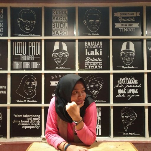 MutiaRayhan's profile picture. @mutetya