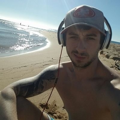 Dom201's profile picture. 