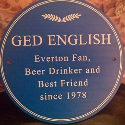 lifelong bluenose from the greatest city in the world, loves family, Efc, beer and arl music. er, thats it.