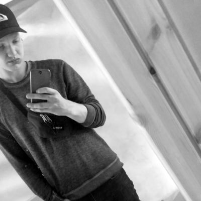 m_oooeee's profile picture. 