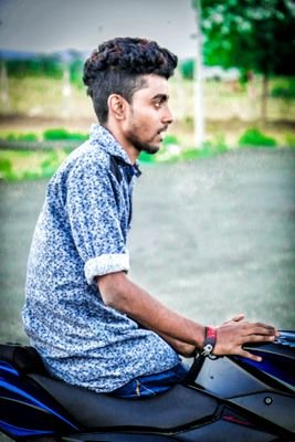 6⃣teen
Coimbatorian😍😍
தமிழன்👳
Carpe diem❤
Alo-ha💌💌