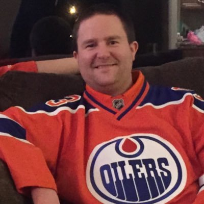 Technology Consultant Staples Fort Saskatchewan. Edmonton Oilers fan also loves hockey. Avid Golfer. Lives on a farm. Likes Star Trek, especially Deep Space 9.