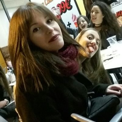 evaesr's profile picture. La realidad y mi recuerdo personal de la realidad son lo mismo.