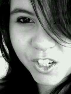 hicallmejeh's profile picture. Uma garotinha simpatica, explosiva e que adora coisas e pessoas diferentes :DD