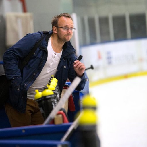 Var skaplig på att göra mål trots ett rätt dåligt skott. Tycker att dåtidens Titan TPM 2020 är den bästa hockeyklubban genom tiderna.