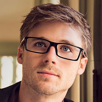 1Jour1Truc's profile picture. Un mec à lunettes