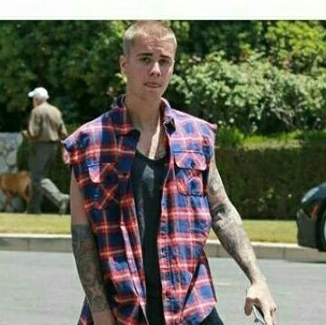 Fathima48359223's profile picture. No