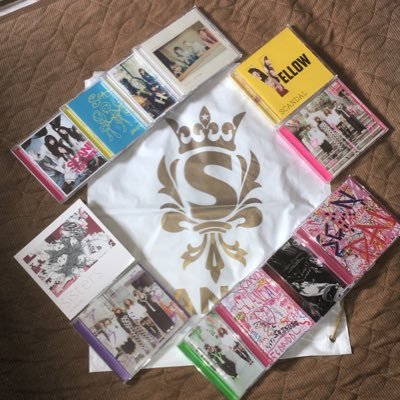 2017.4.15 47都道府県ツアー Zepp Tokyo 参戦／SM・CS会員／中2の時にHARUKAZEでSCANDAL知りました。無言フォローすいません。SCANDAL大好き✌︎／1997・'98の代／フォローしてくれた方固定ツイートRTしてくれるとうれしいです🙏