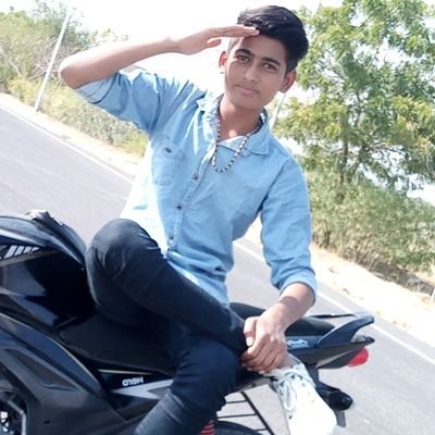 Praveen91882996's profile picture. 👉sweet Boy😚
👉candle blows on 24march🍰
👉love chocolates🍫
👉craze in dance😘
👉the big fan of shushant khatri 😍