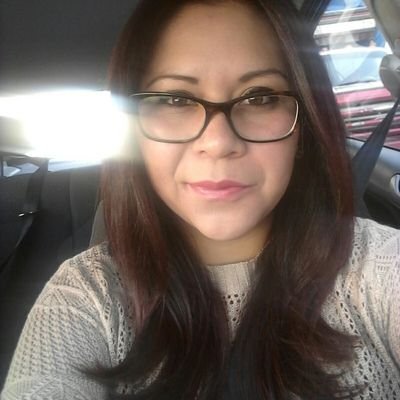 NimsyIvone's profile picture. Mamá de Jonathan y Sergio, encantada esposa, hija de familia, soñando y creando la vida en rosa!