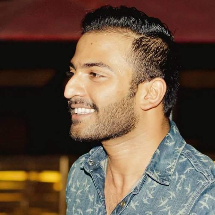 AneilKDahiya's profile picture. If you’re the smartest person in the room, you’re in the wrong room