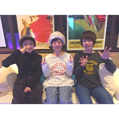 Jk② . SHISHAMO . 宮崎朝子 . 歴3年弱 . たまに愛が溢れ出ちゃってうるさくなります٩( ᐛ )و . ヘッダーはタワ崎の手渡し会で受け取ったもの ! . よろしくお願いします!!! #気軽にフォローしてください🐟 #フォロバさせていただきます👌