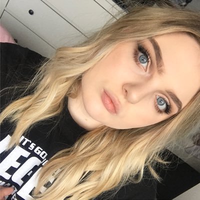 georgiaunicorns's profile picture. Socially awkward english girl, I'm weird, get over it