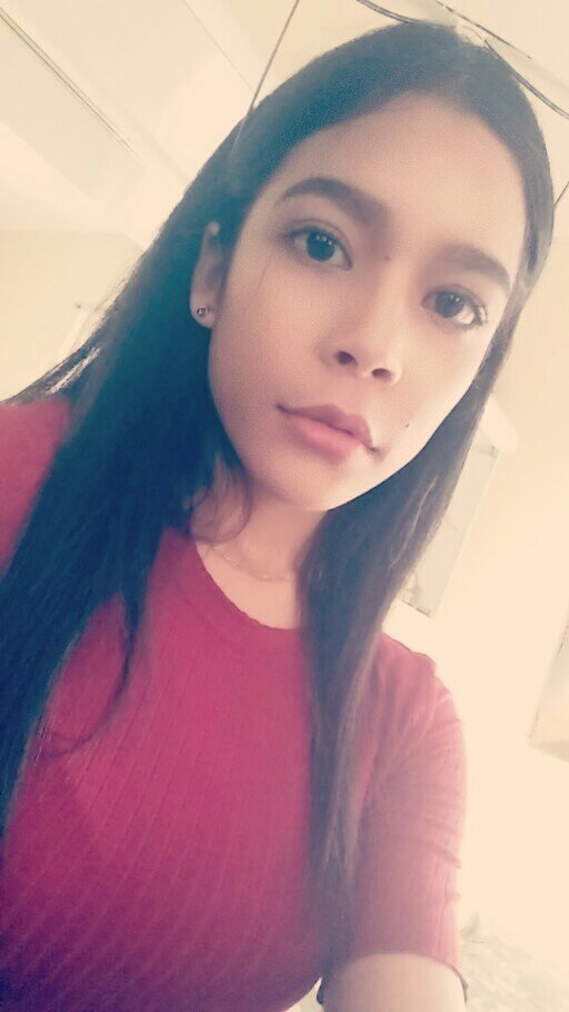 daymivethe17's profile picture. 