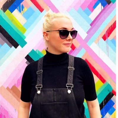 Artistic warrior fuelled by good food & gratitude. Believer in magic. CSA Winning Director/Writer/Storyteller
🎬 Director Rep DGC-O 🌈She/her 🖤BLM