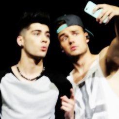 deusejalovatoo's profile picture. ai q vontade de ir pra praia, já passou