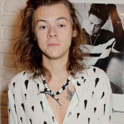 axndreuxsp's profile picture. 17 años. Hija de Gellert Grindelwald. [Alemana] Hermana de Thomas, Albus, James y Lily. #DedospreciadosRol [ 10% user, 90 % pj]