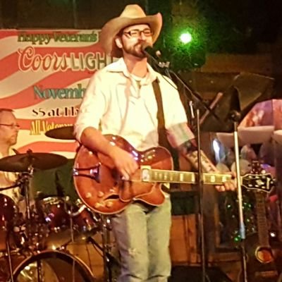 Dad, Musician, General Manager Steckline Communications-West. Voice of the Garden City Wind.