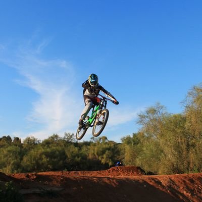 DOWNHILL
Photographer
18%
Sevilla-Jerez
imagen y sonido
⚠ تهصپس
❌  https://t.co/B9KNBzTQwO