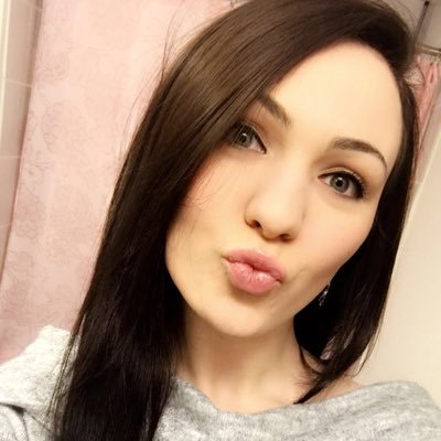 _laurennbabeee_'s profile picture. REALTOR 🏡 Proverbs 31:25. You can never be overdressed or overeducated.