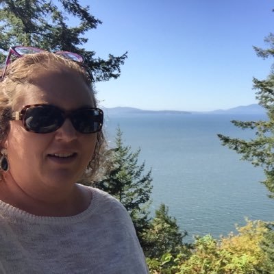 SassyE24's profile picture. 