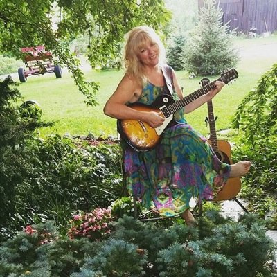 GLFandMusic's profile picture. Love Horsebackriding, reading, music and traveling.