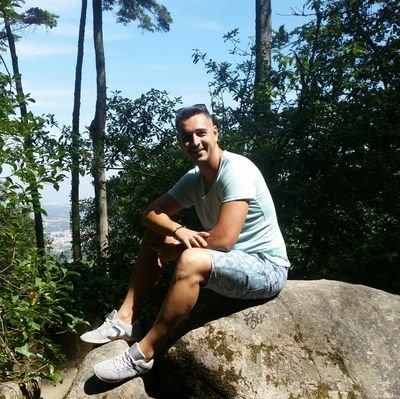 miguelmantero's profile picture. Si cuando hablas nadie se molesta, es que no has dicho absolutamente nada...