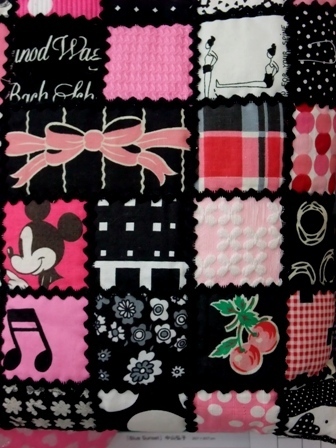 quilter_a's profile picture. キルト作家 パッチワーク教室を主宰 ヴォーグキルト塾 小関鈴子クラス在籍中 creemaで生地を販売してます。