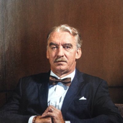 Analista económico bursátil desde 1977. Estratega y Presidente de Bursamétrica