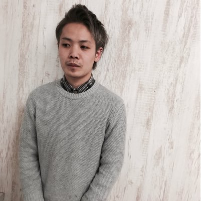 美容が好きな方どんどんフォローお願いします！ 福岡南美容専門学校卒業。 OAK hair所属 @久留米1号店勤務！《my hobby》映画鑑賞 ドライブ 晩酌 《→https://t.co/qgujZIFBQB モデル予約の方はDMお願いします【店舗情報】↓↓URLより。