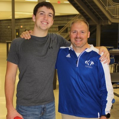 grantoverton_'s profile picture. UST football '21